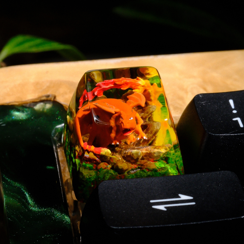 Pokemon - Charizard Artisan Keycap Breakwooden 7