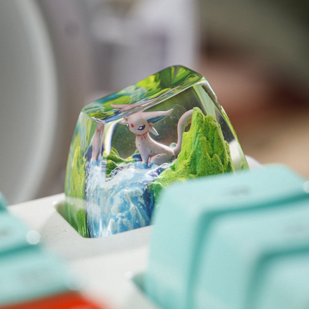 Pokemon - Espeon Artisan Keycap Breakwooden