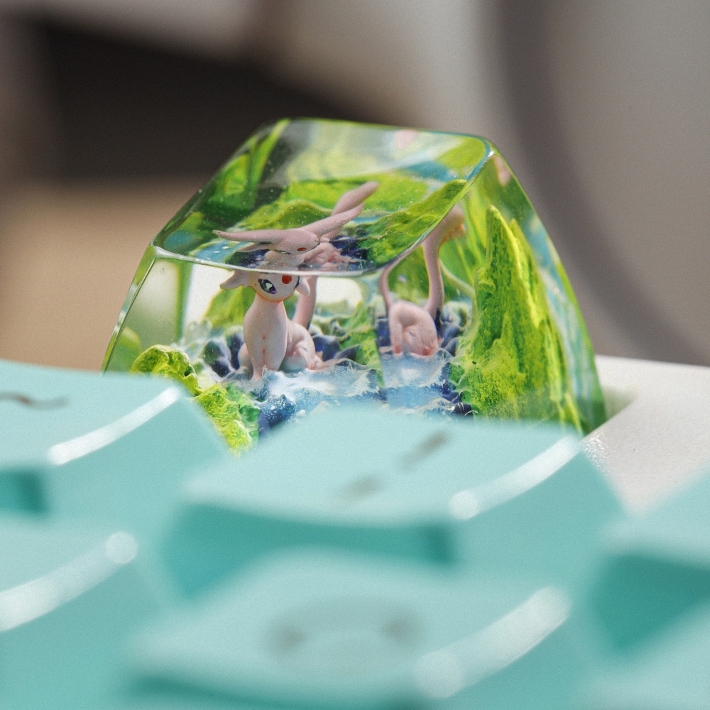 Pokemon - Espeon Artisan Keycap Breakwooden