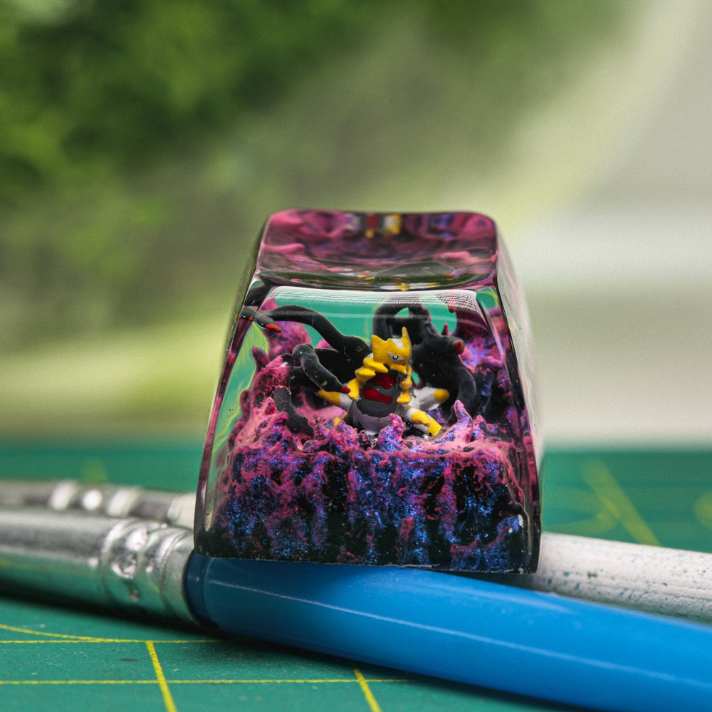 Pokemon - Giratina Artisan Keycap Breakwooden