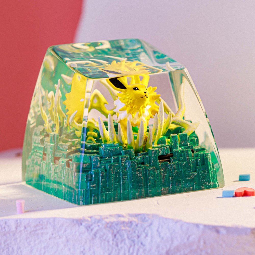 Pokemon - Jolteon Artisan Keycap Breakwooden