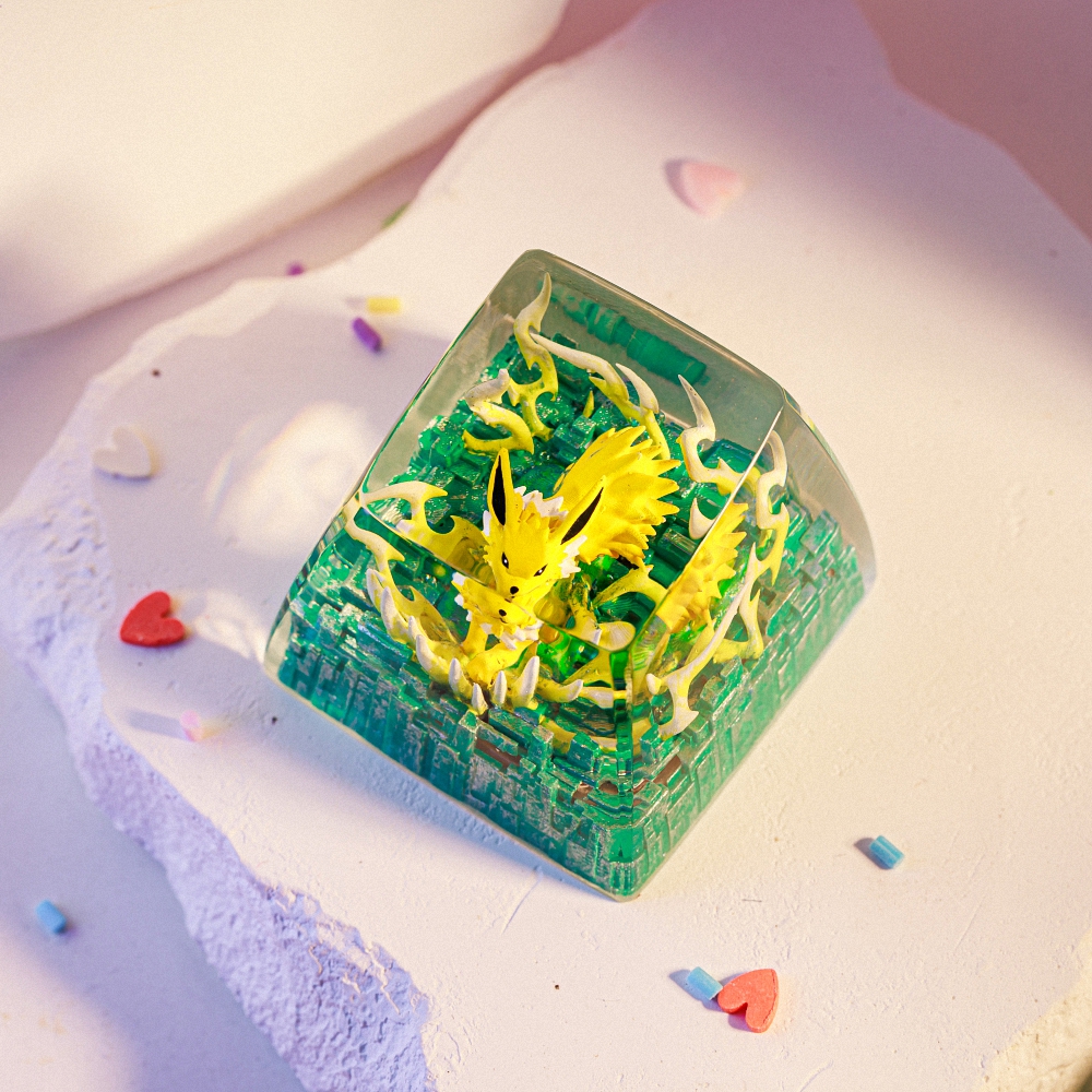 Pokemon - Jolteon Artisan Keycap Breakwooden