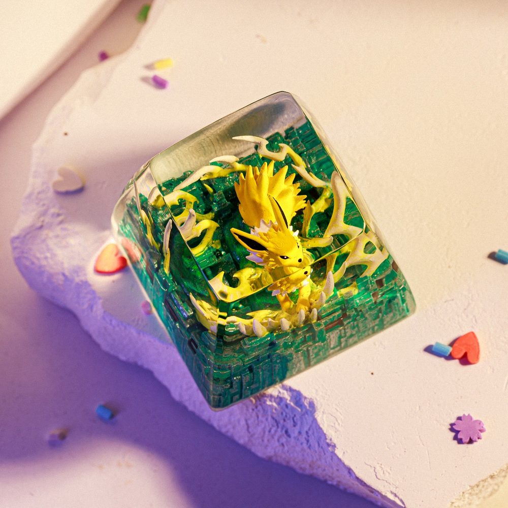 Pokemon - Jolteon Artisan Keycap Breakwooden