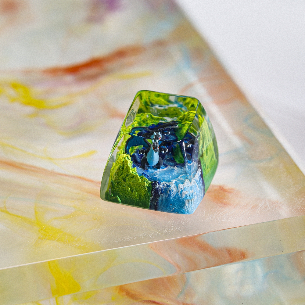 Pokemon - Mega Charizard Artisan Keycap Breakwooden