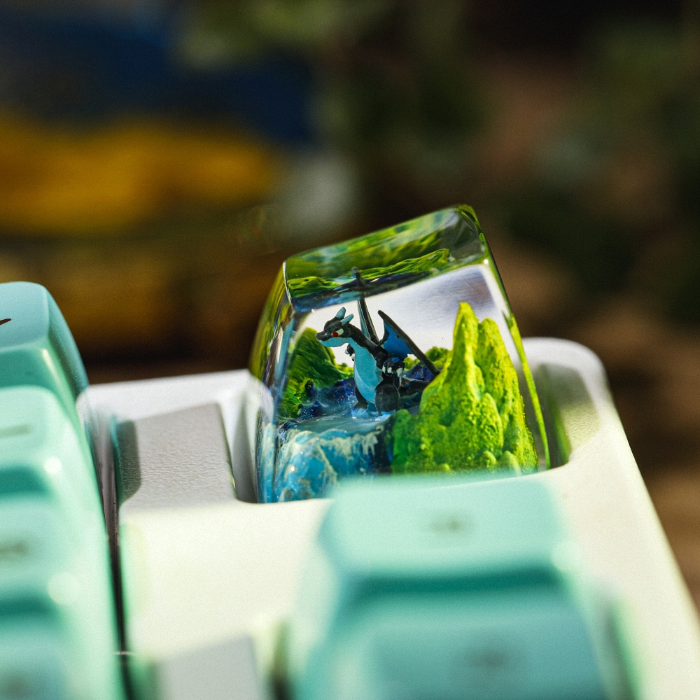 Pokemon - Mega Charizard Artisan Keycap Breakwooden