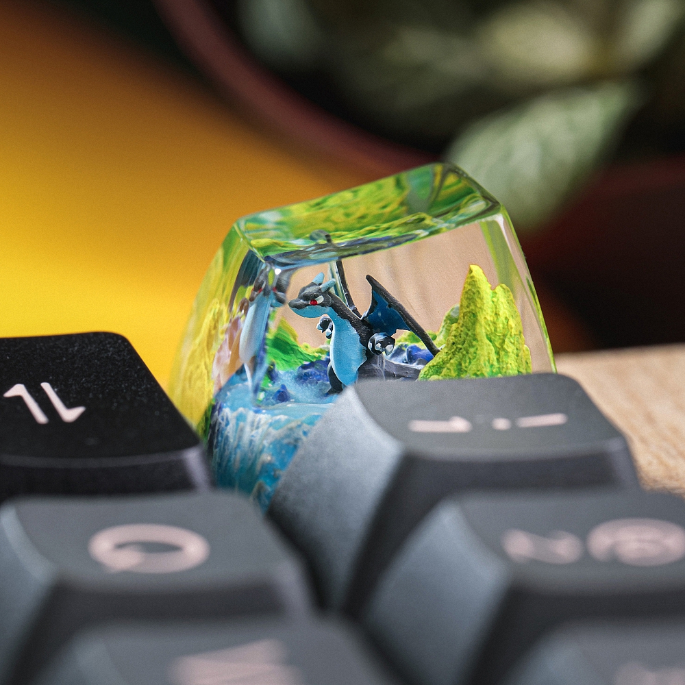 Pokemon - Mega Charizard X Artisan Keycap Breakwooden