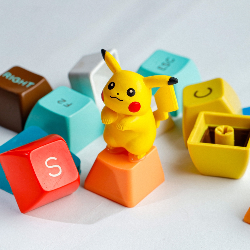 Pokemon - Pikachu Artisan Keycap Breakwooden
