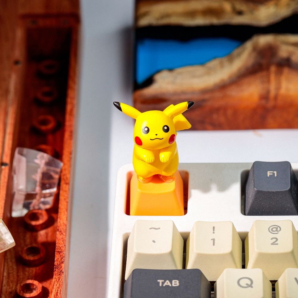 Pokemon - Pikachu Artisan Keycap Breakwooden 2