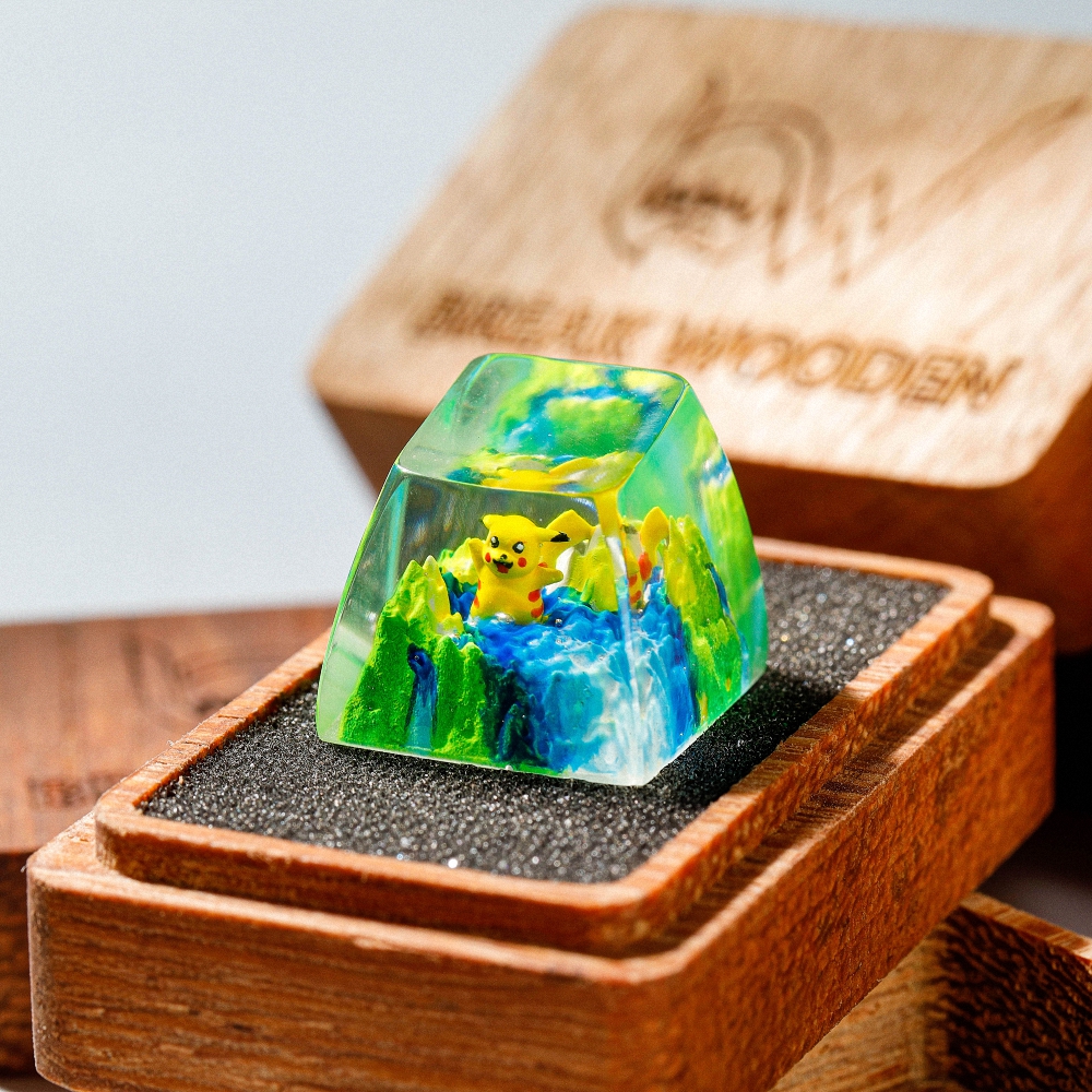 Pokemon - Pikachu Artisan Keycap Breakwooden 7