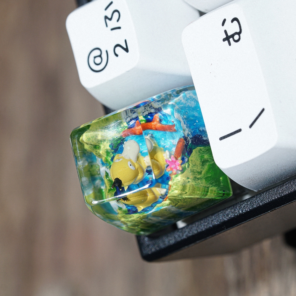 Pokemon - Psyduck Artisan Keycap Breakwooden 15