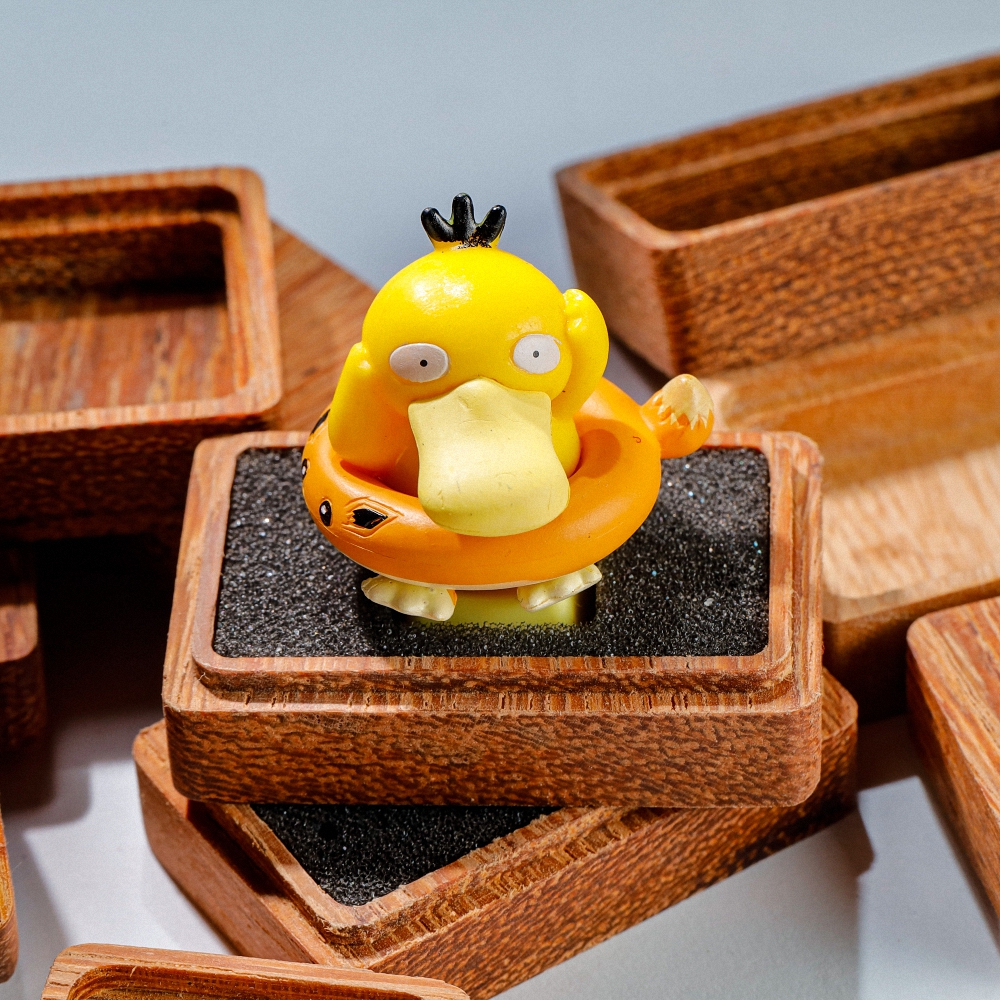 Pokemon - Psyduck Artisan Keycap Breakwooden 2