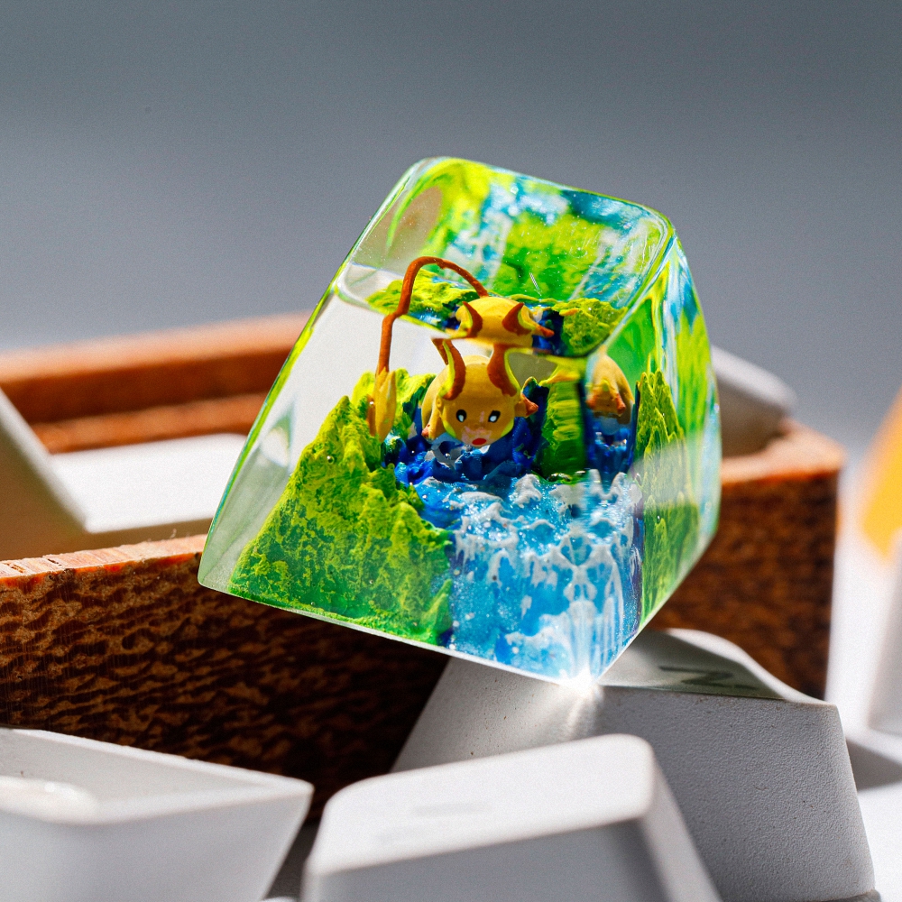 Pokemon - Raichu Artisan Keycap Breakwooden