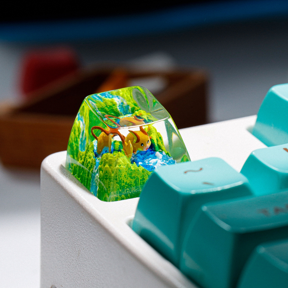 Pokemon - Raichu Artisan Keycap Breakwooden