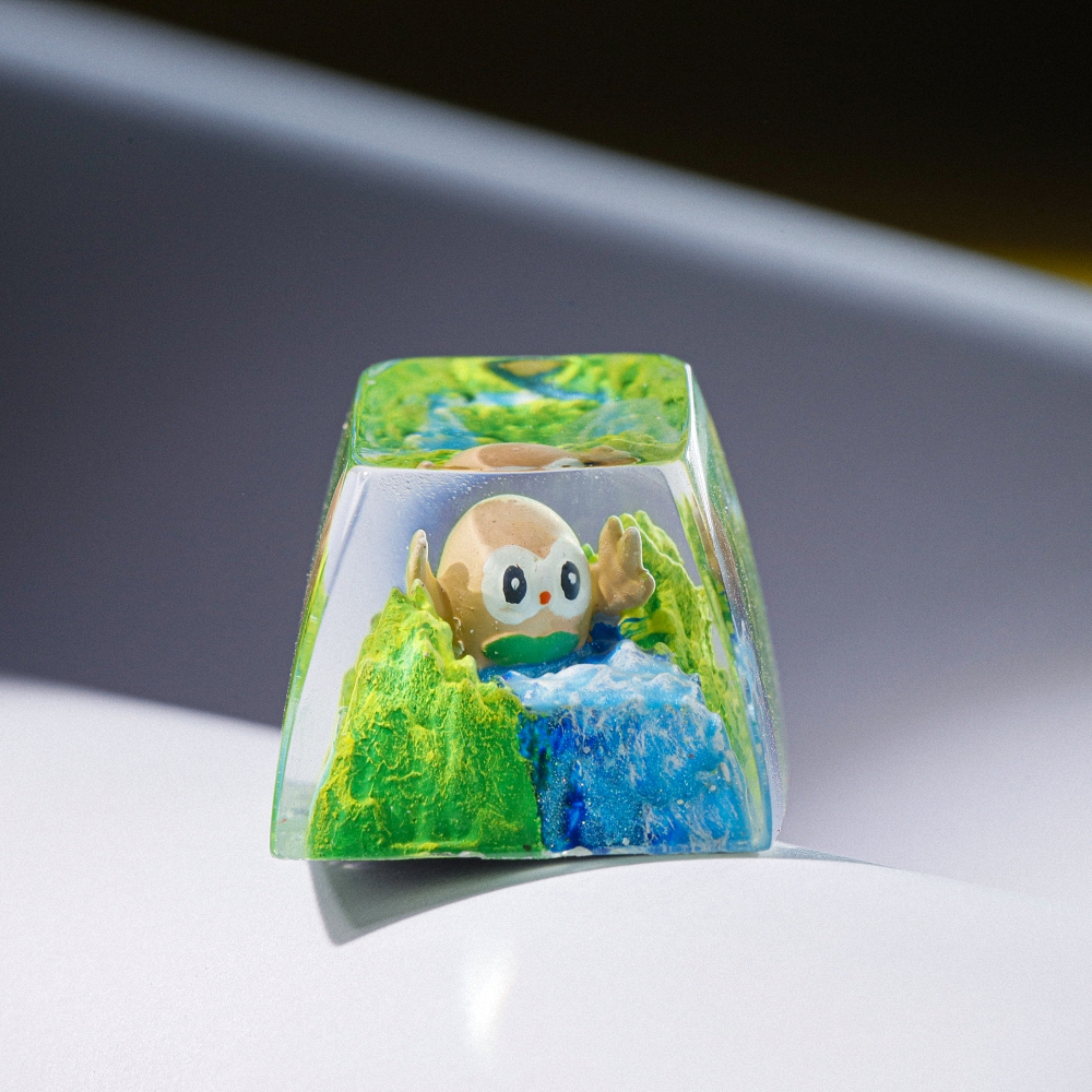 Pokemon - Rowlet Artisan Keycap Breakwooden