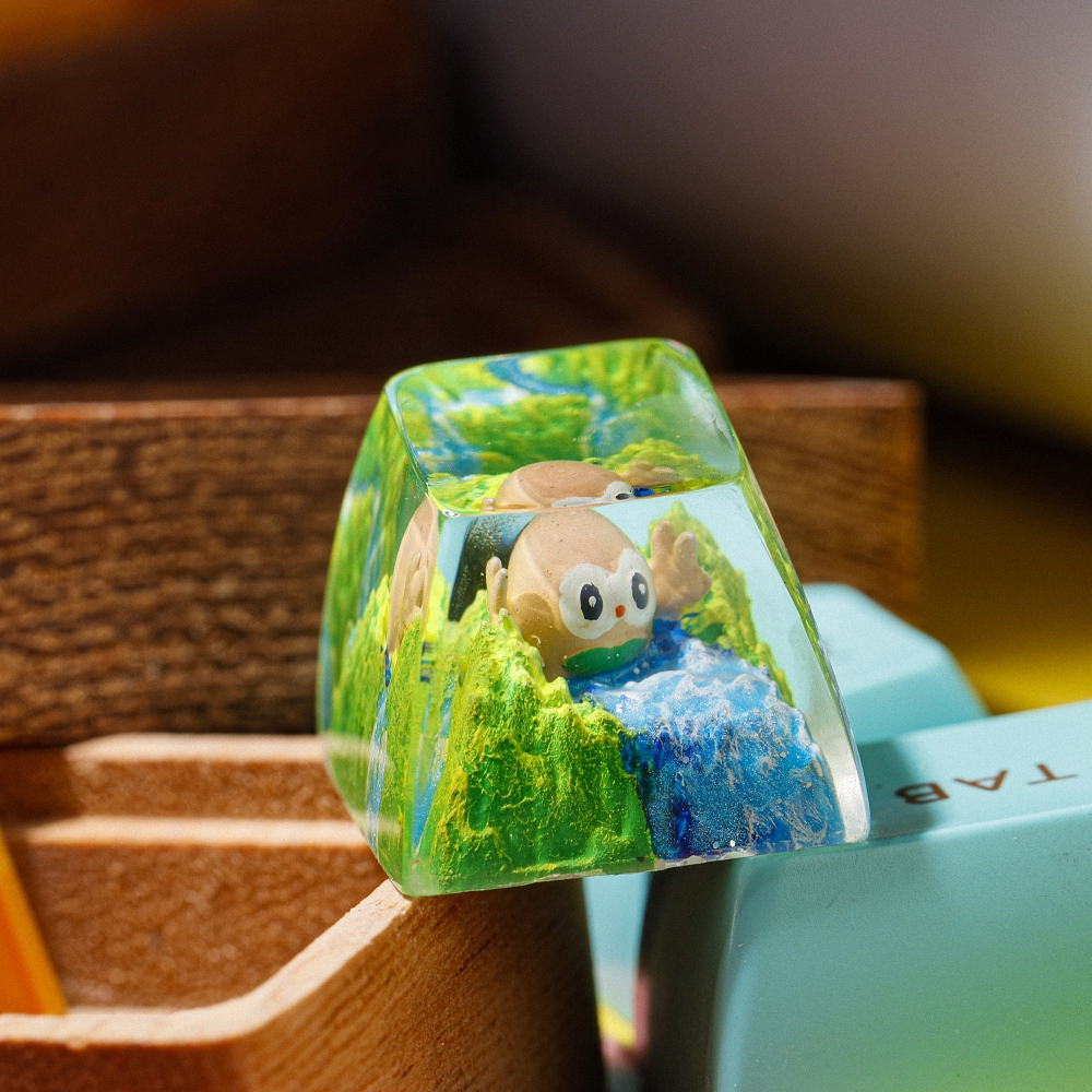 Pokemon - Rowlet Artisan Keycap Breakwooden