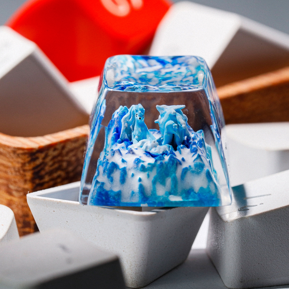 Pokemon - Shiny Ninetales Artisan Keycap Breakwooden