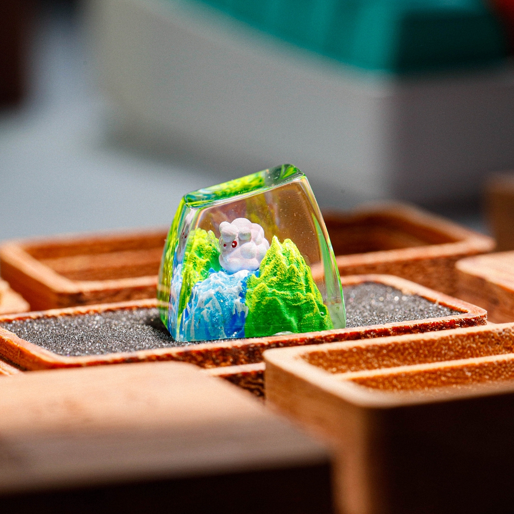 Pokemon - Swirlix Artisan Keycap Breakwooden