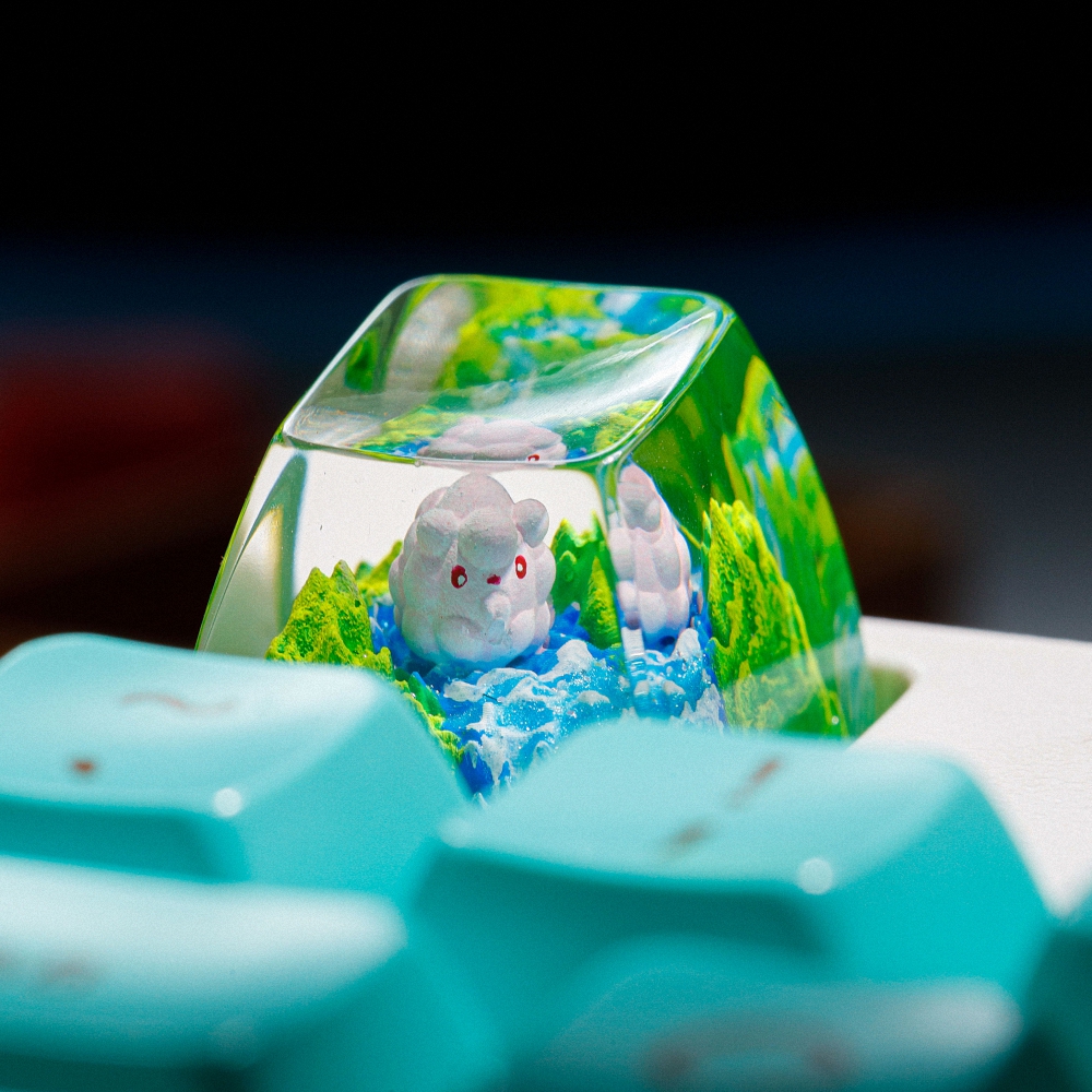 Pokemon - Swirlix Artisan Keycap Breakwooden