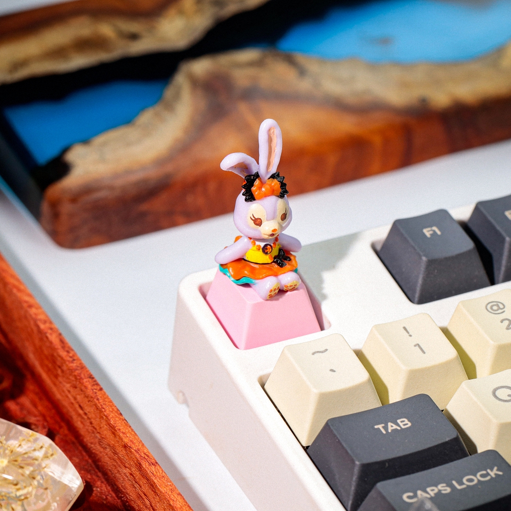Rabbit Artisan Keycap Breakwooden