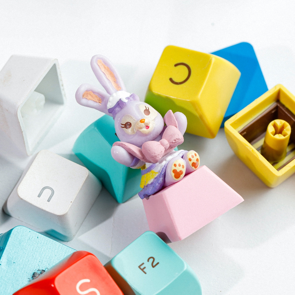 Rabbit Artisan Keycap Breakwooden 3
