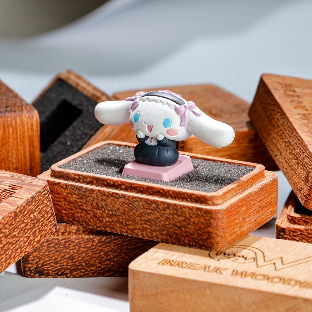 Rabbit Artisan Keycap Breakwooden 4