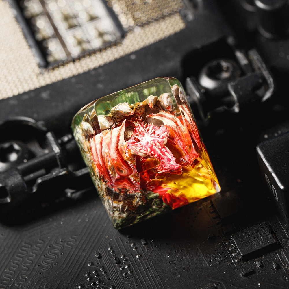 Red Dragon Artisan Keycap Breakwooden 11