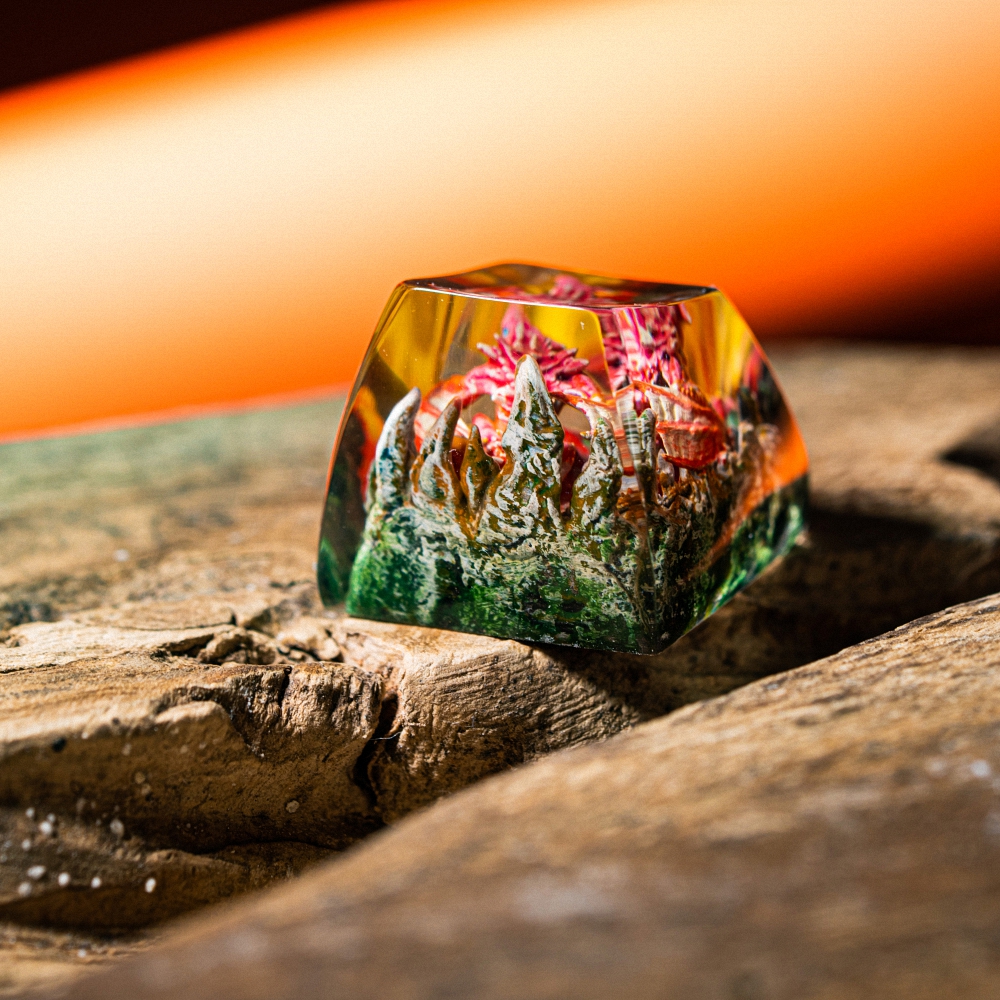 Red Dragon Artisan Keycap Breakwooden 6