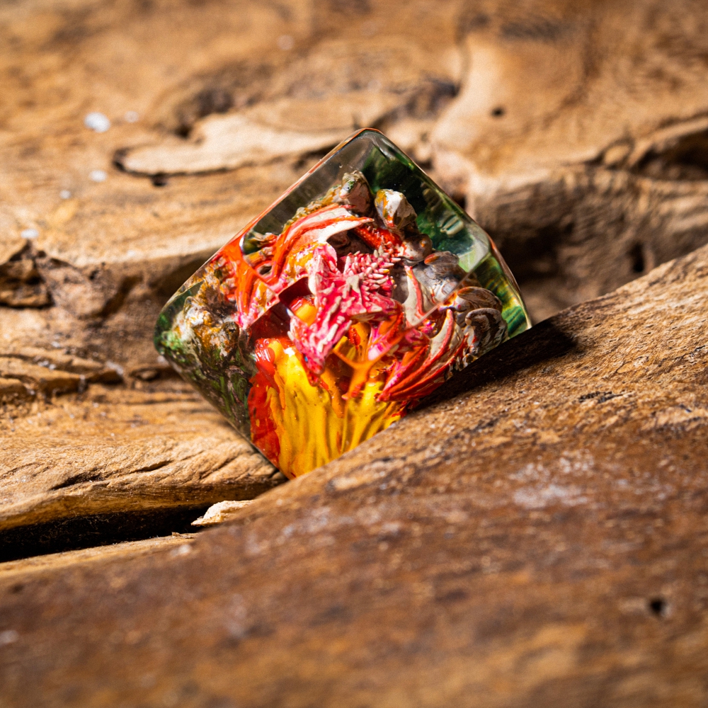 Red Dragon Artisan Keycap Breakwooden 6
