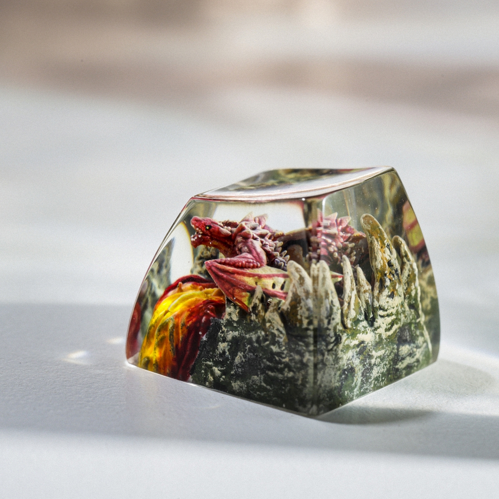 Red Dragon Artisan Keycap Breakwooden 8