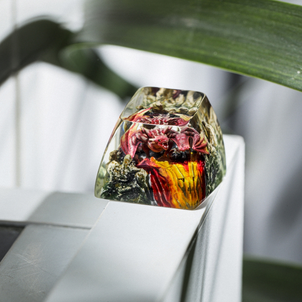 Red Dragon Artisan Keycap Breakwooden 8
