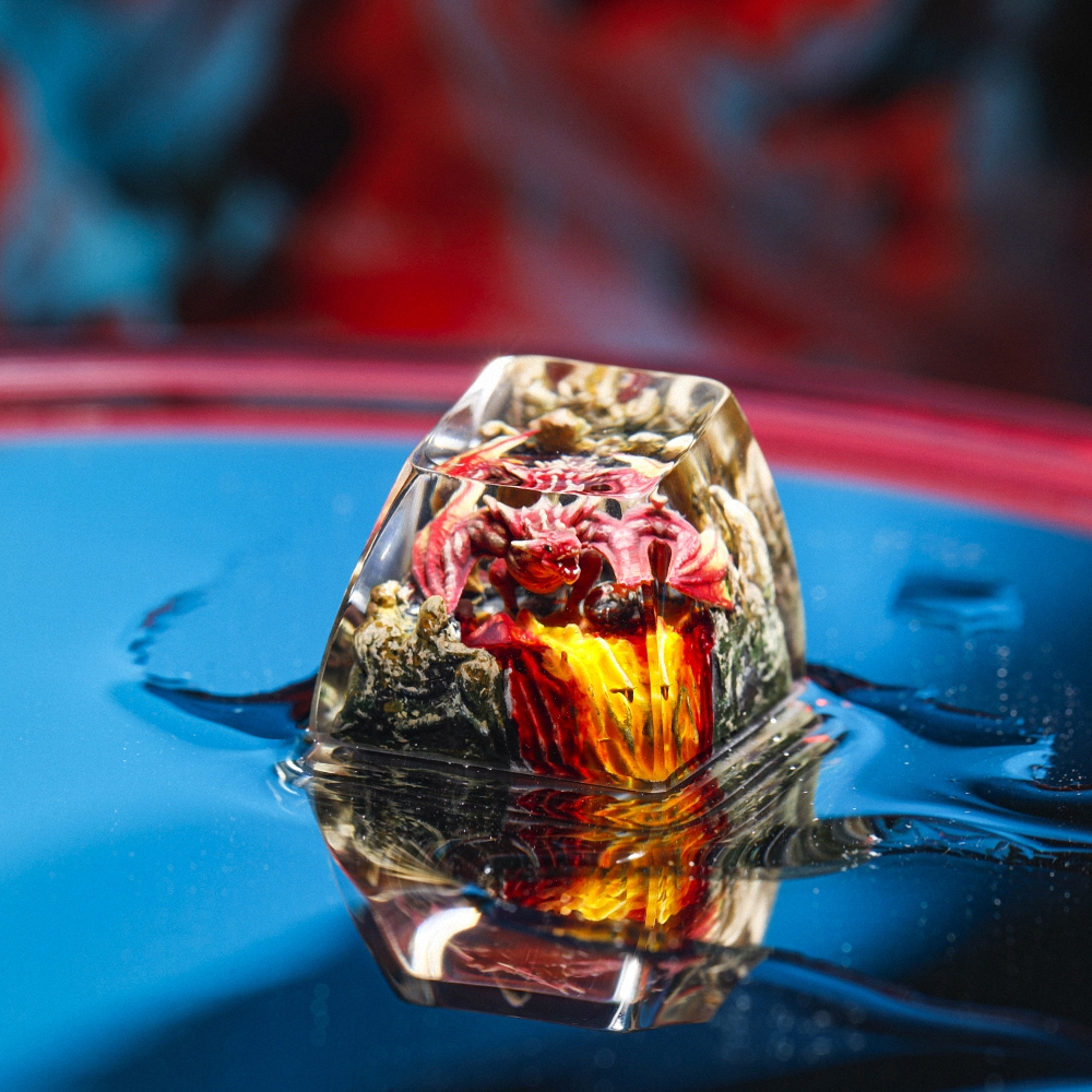 Red Dragon Artisan Keycap Breakwooden 9