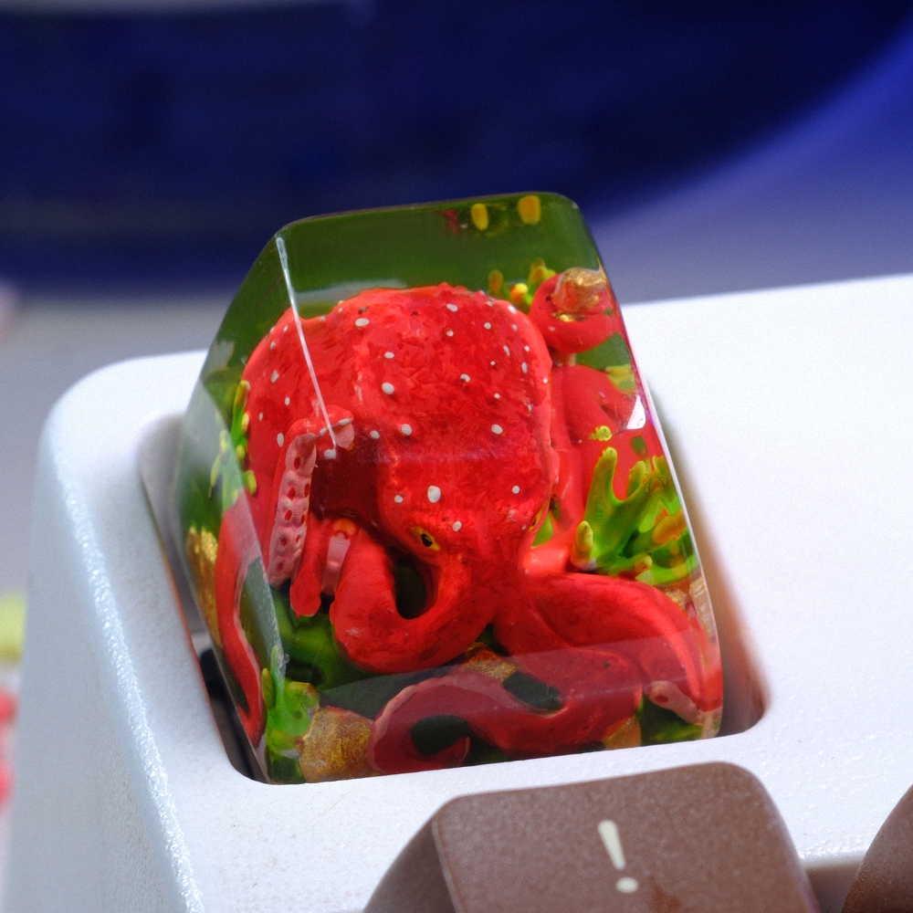 Red Octopus Artisan Keycap Breakwooden 4