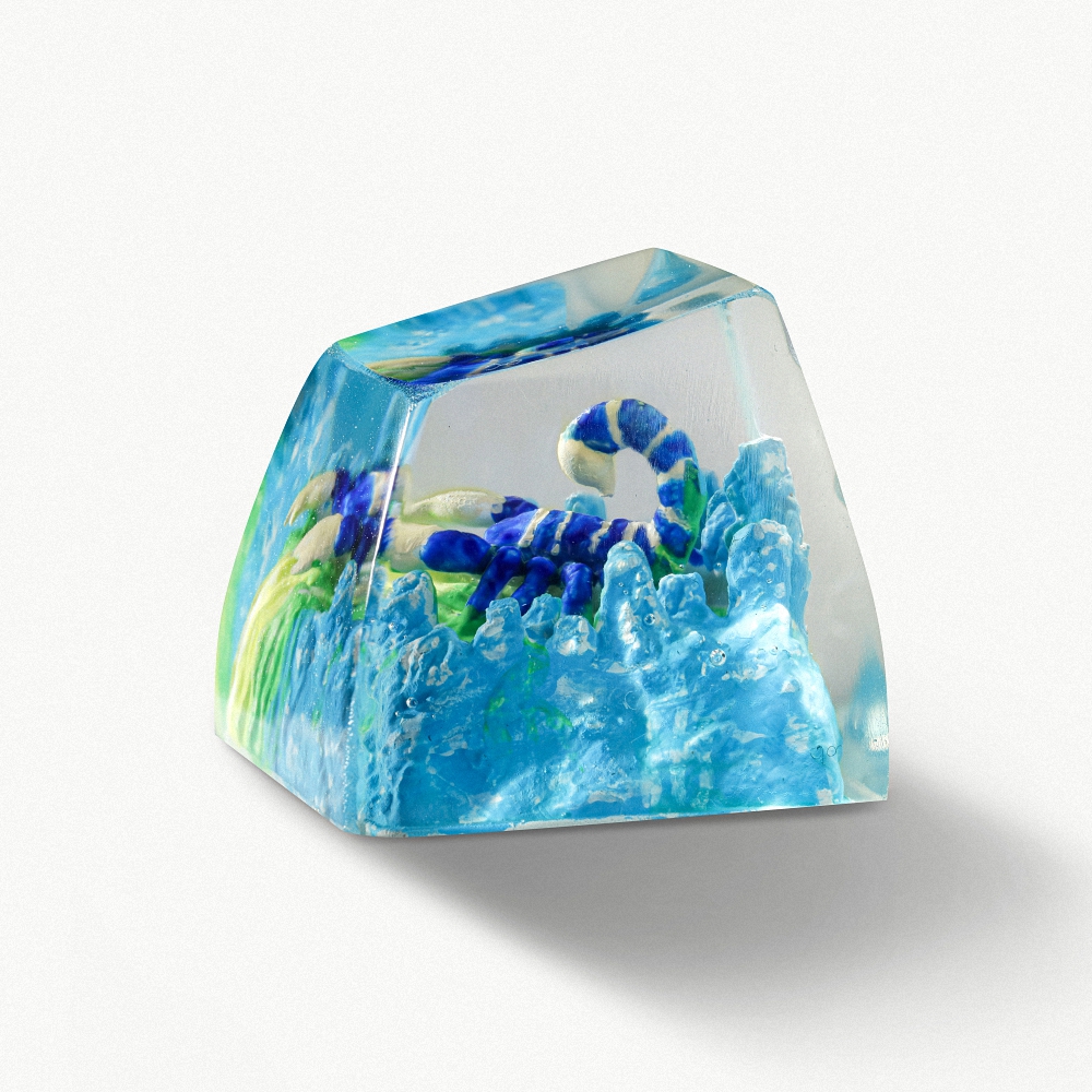 Scorpion Artisan Keycap Breakwooden 3