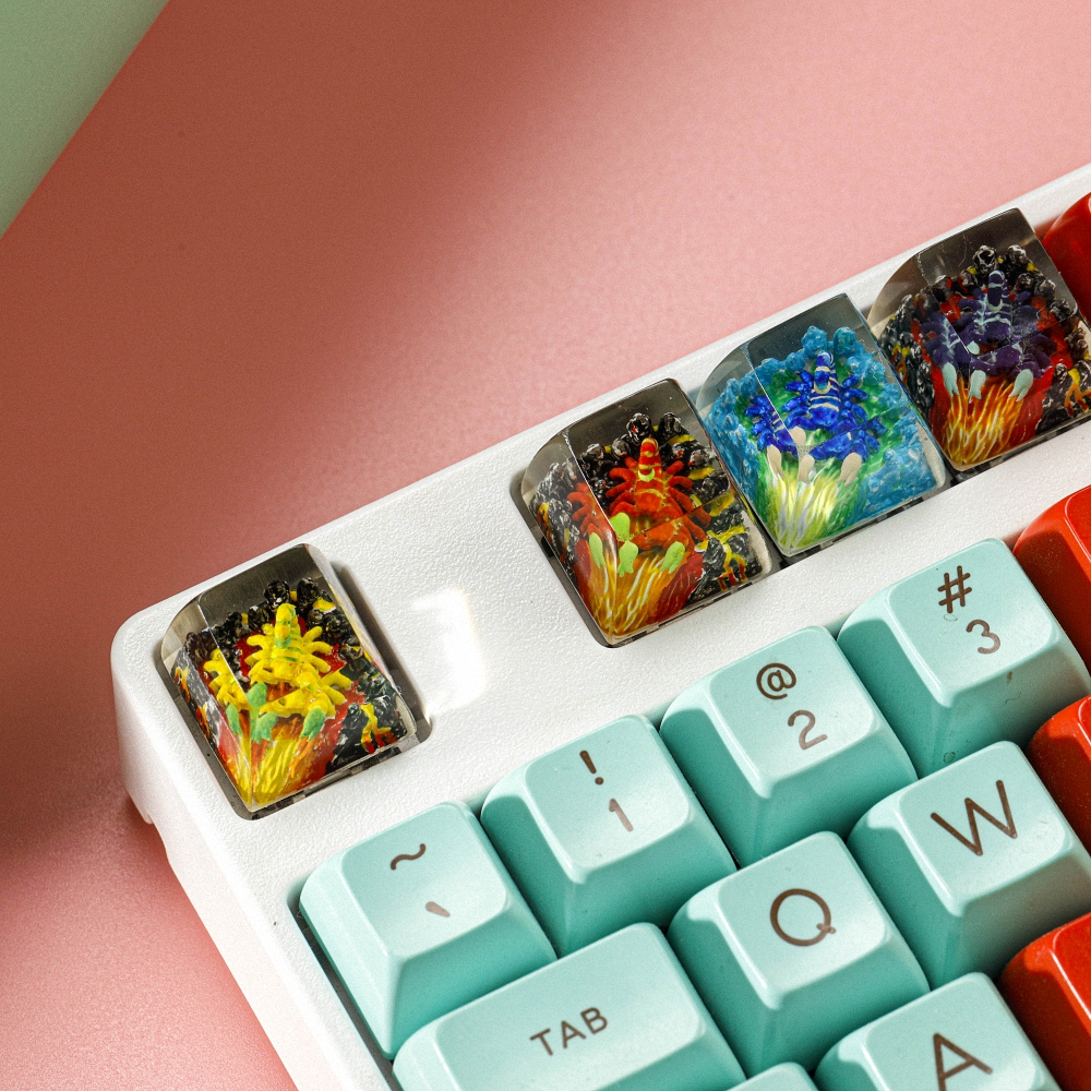 Scorpion Artisan Keycap Breakwooden 6
