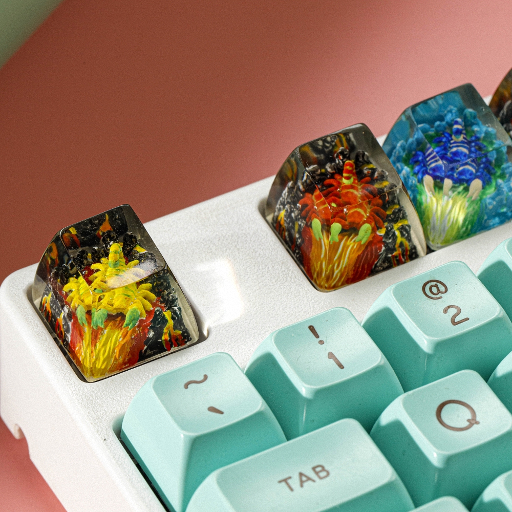 Scorpion Artisan Keycap Breakwooden 6