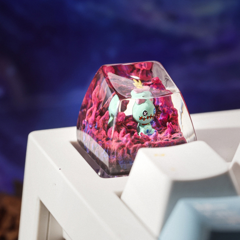 Scrump Artisan Keycap Breakwooden