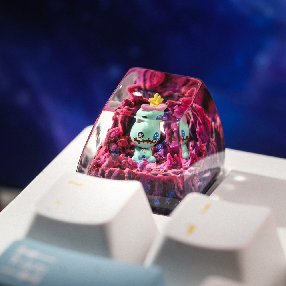 Scrump Artisan Keycap Breakwooden