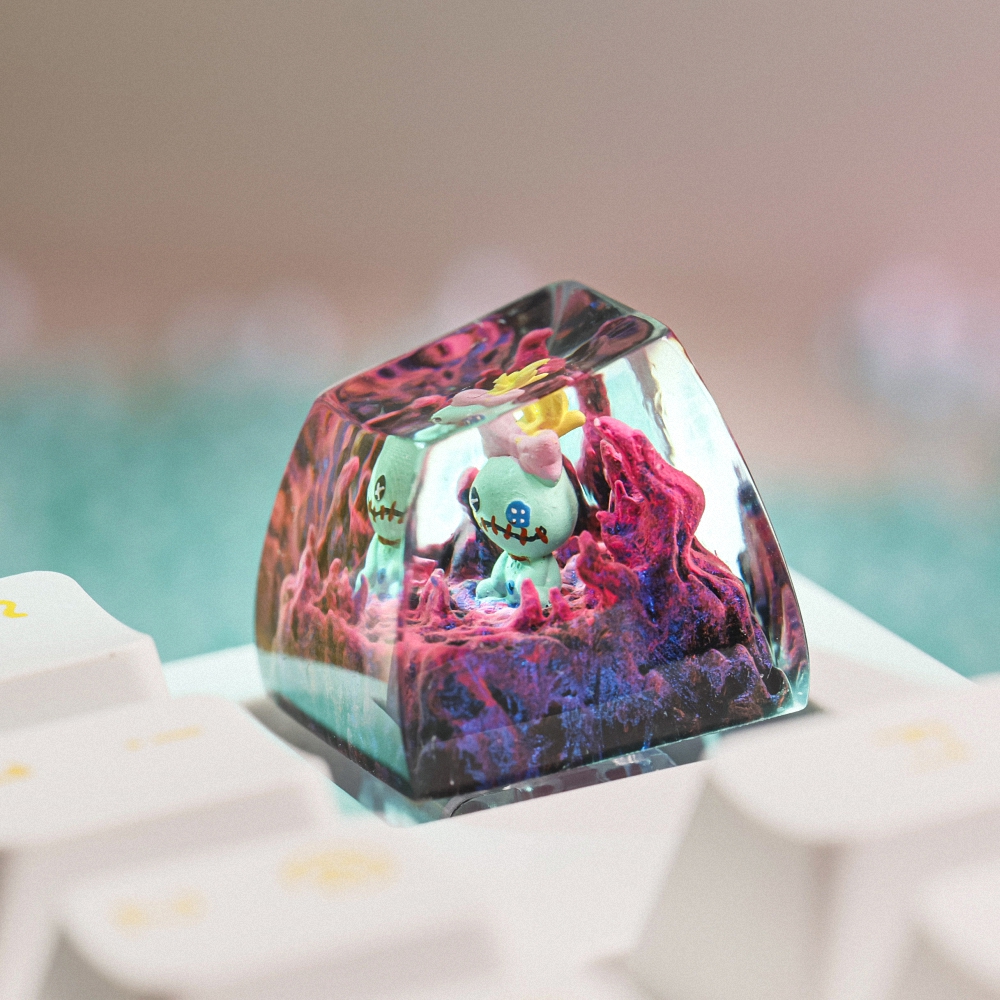 Scrump Artisan Keycap Breakwooden