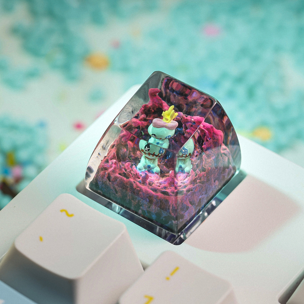 Scrump Artisan Keycap Breakwooden