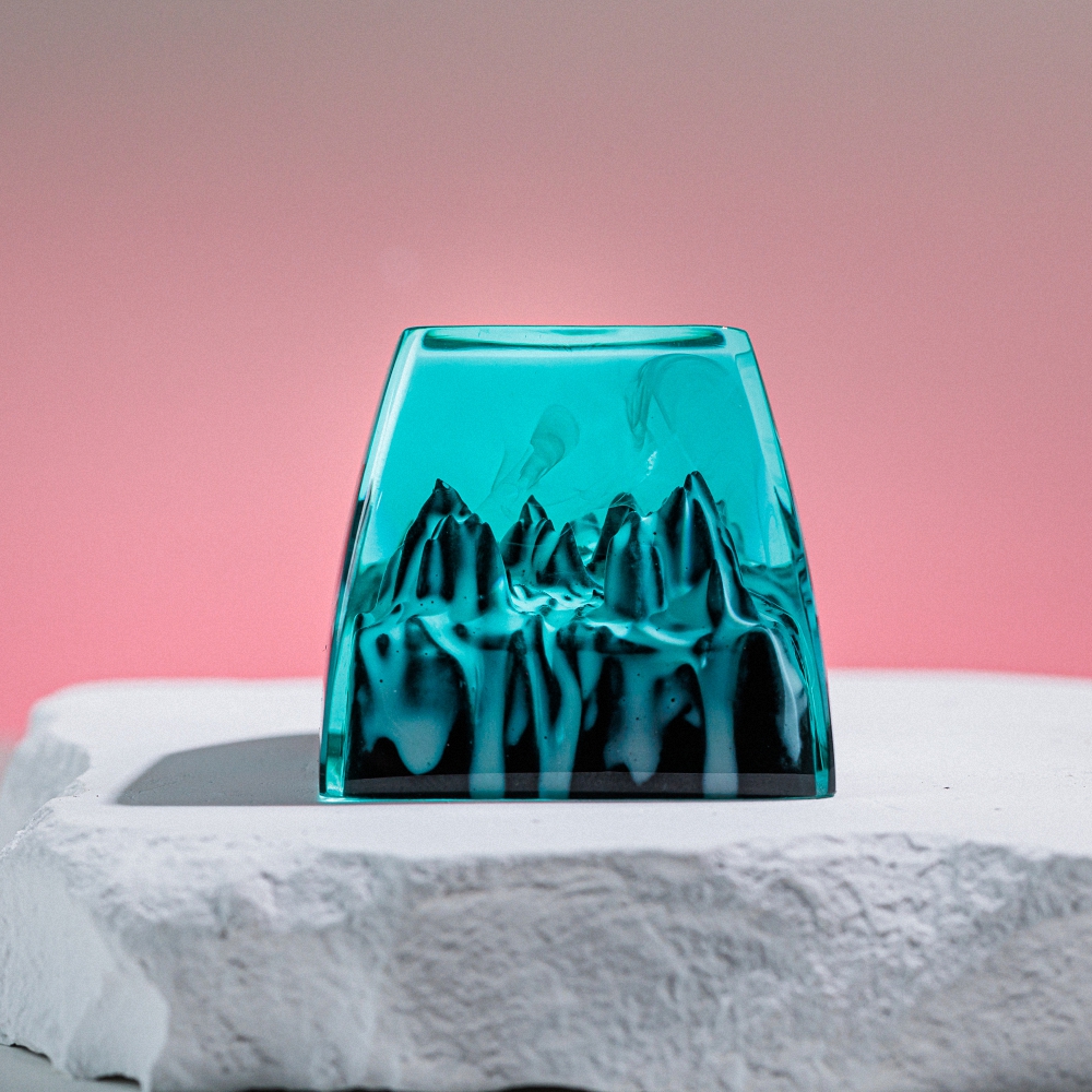 Snowy Mountain Artisan Keycap Breakwooden 2