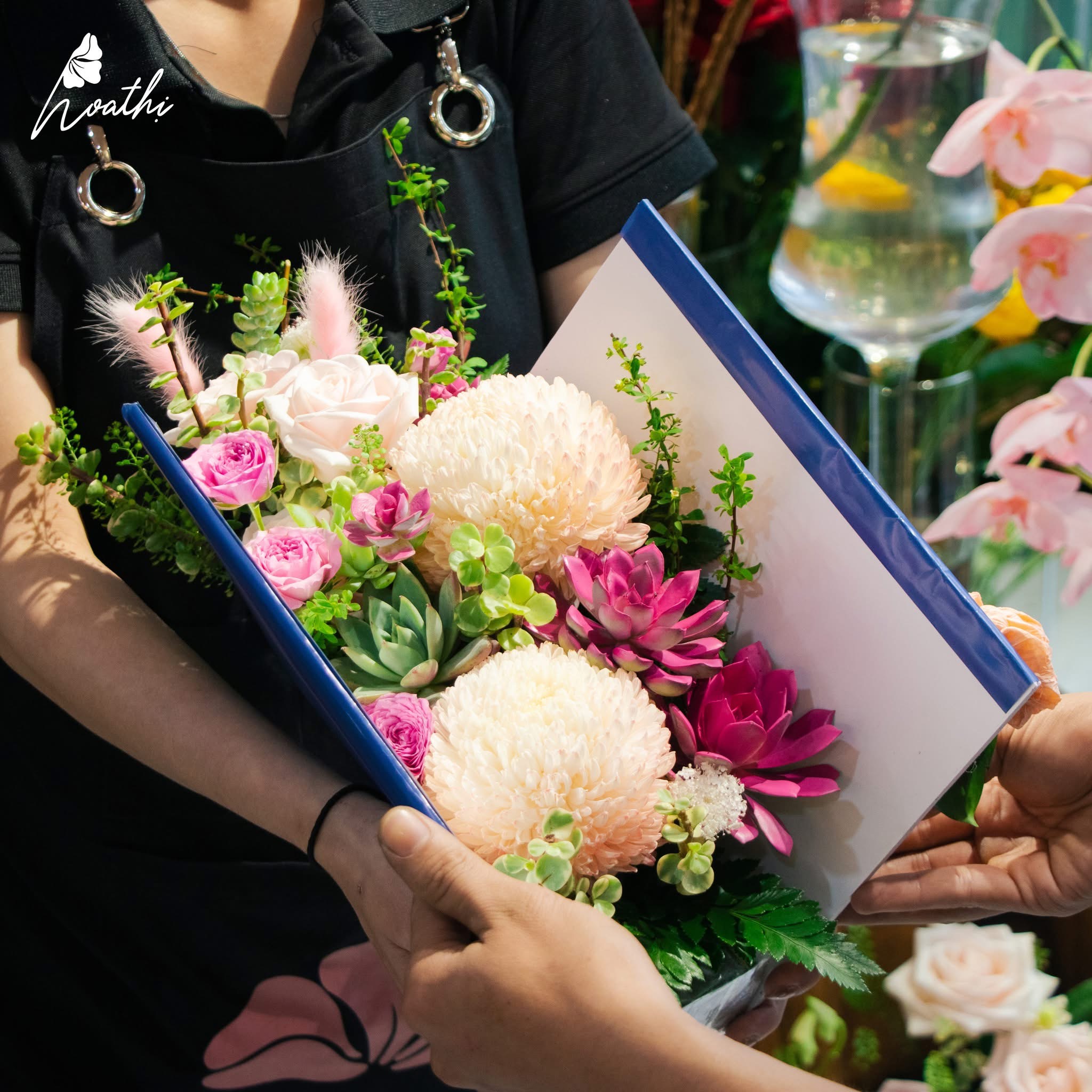 Quyển Sổ Đầu Bài - Thiết Kế Hoa Tặng 20/11 Sáng Tạo