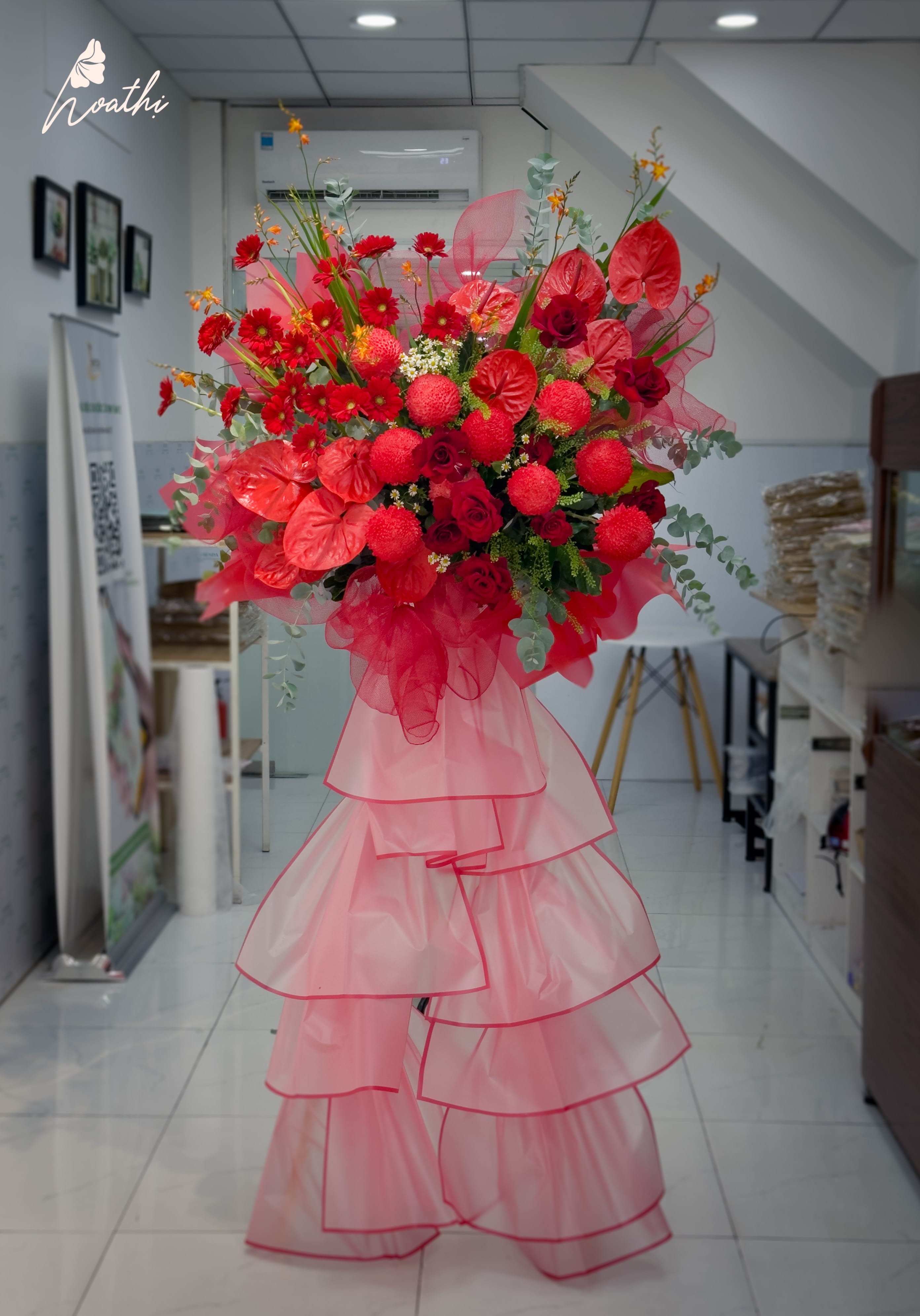 Đón Tài Lộc - Kệ Hoa Khai Trương Đỏ Rực