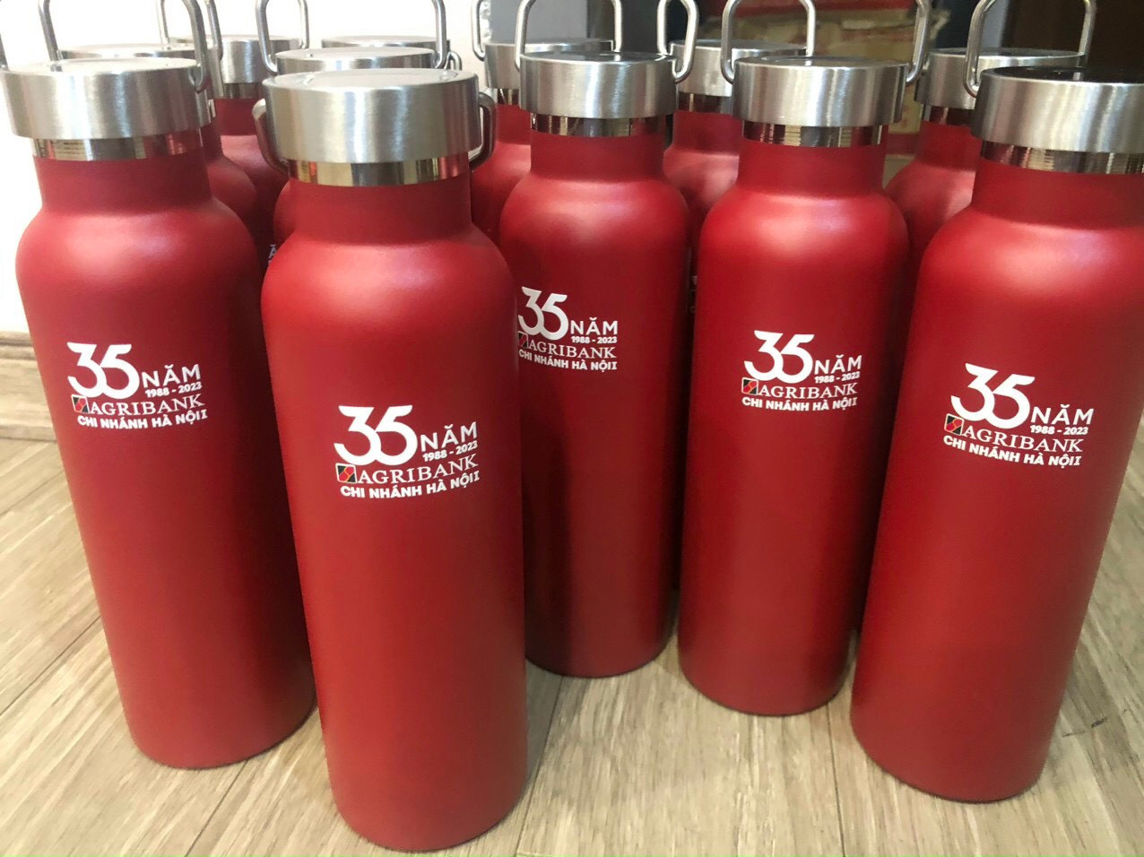 Tận Hưởng Thức Uống Tươi Mát Cả Ngày Với Bình Giữ Nhiệt Chắc Chắn