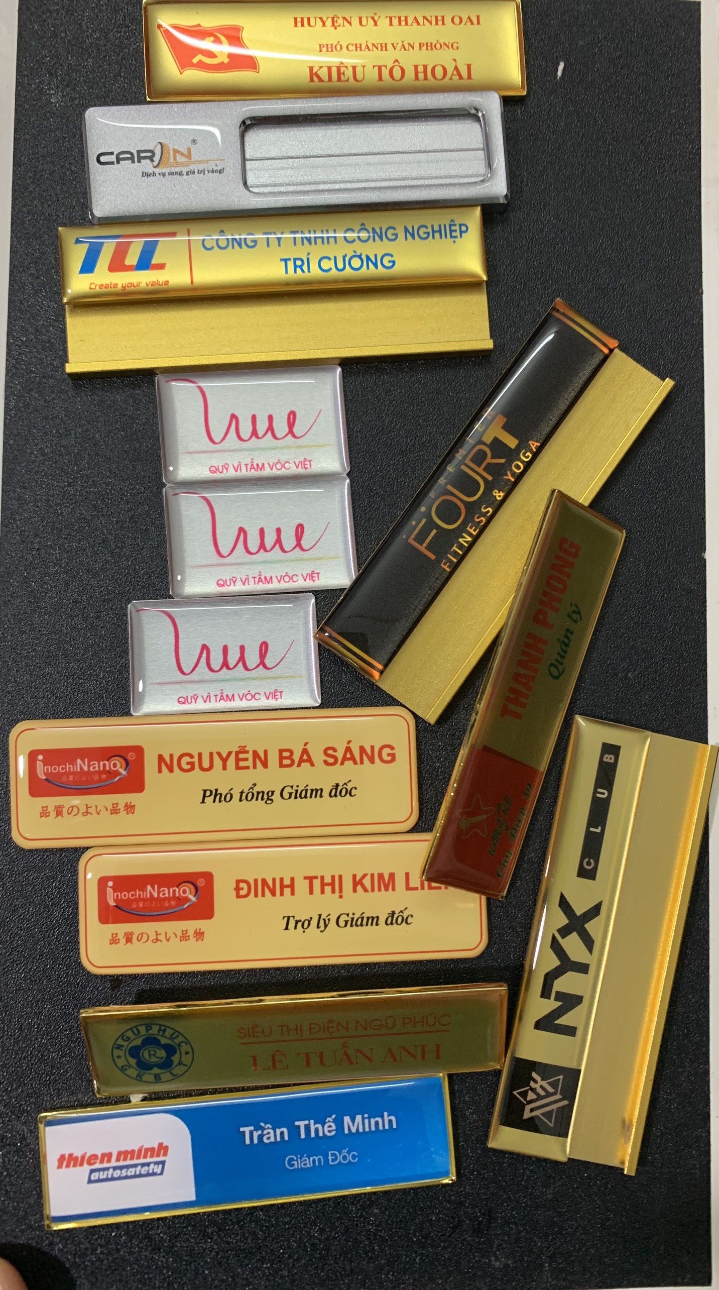 Hướng dẫn quản lý bảng tên nhân viên để sử dụng lâu dài, như mới