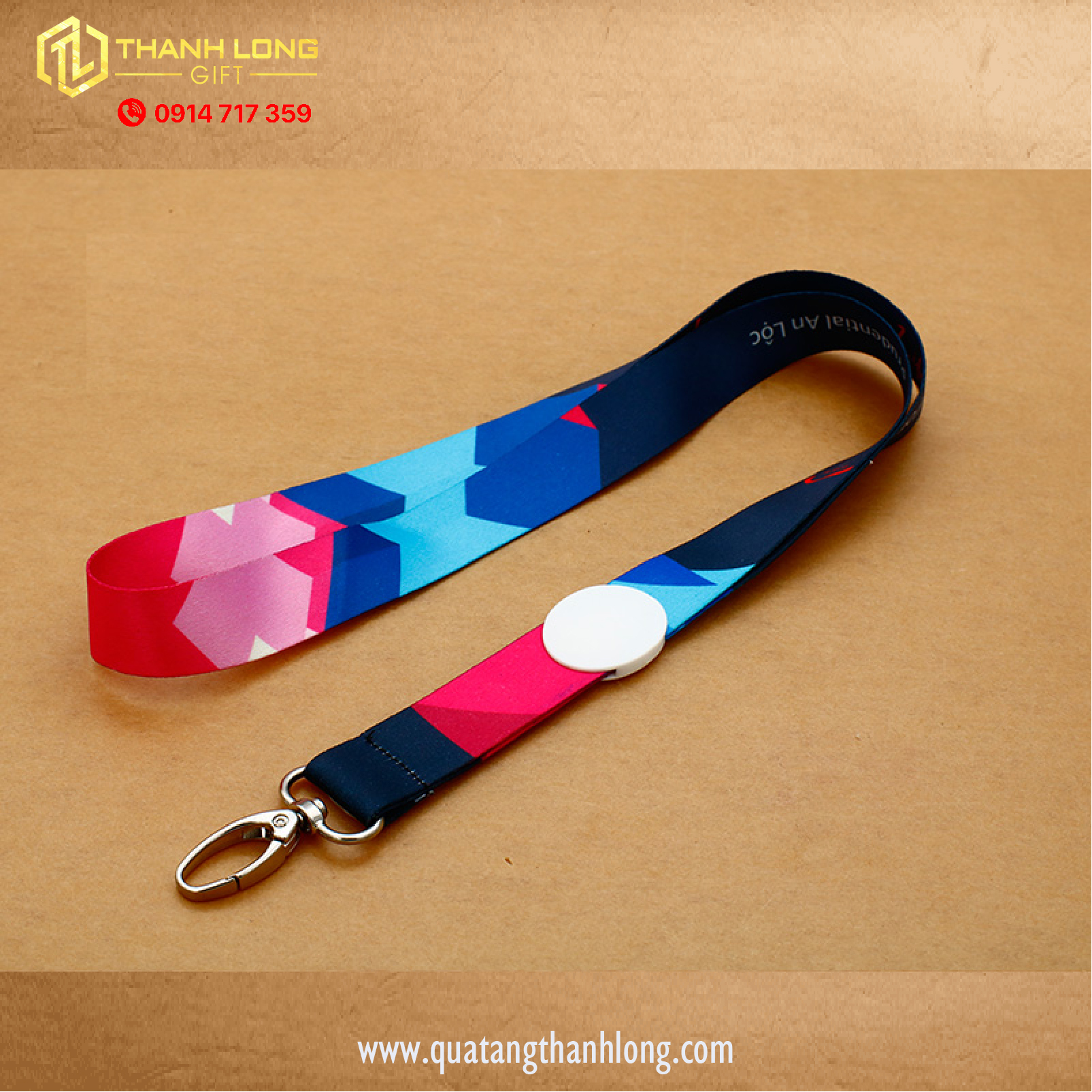 In dây đeo thẻ rộng 2cm in theo cầu