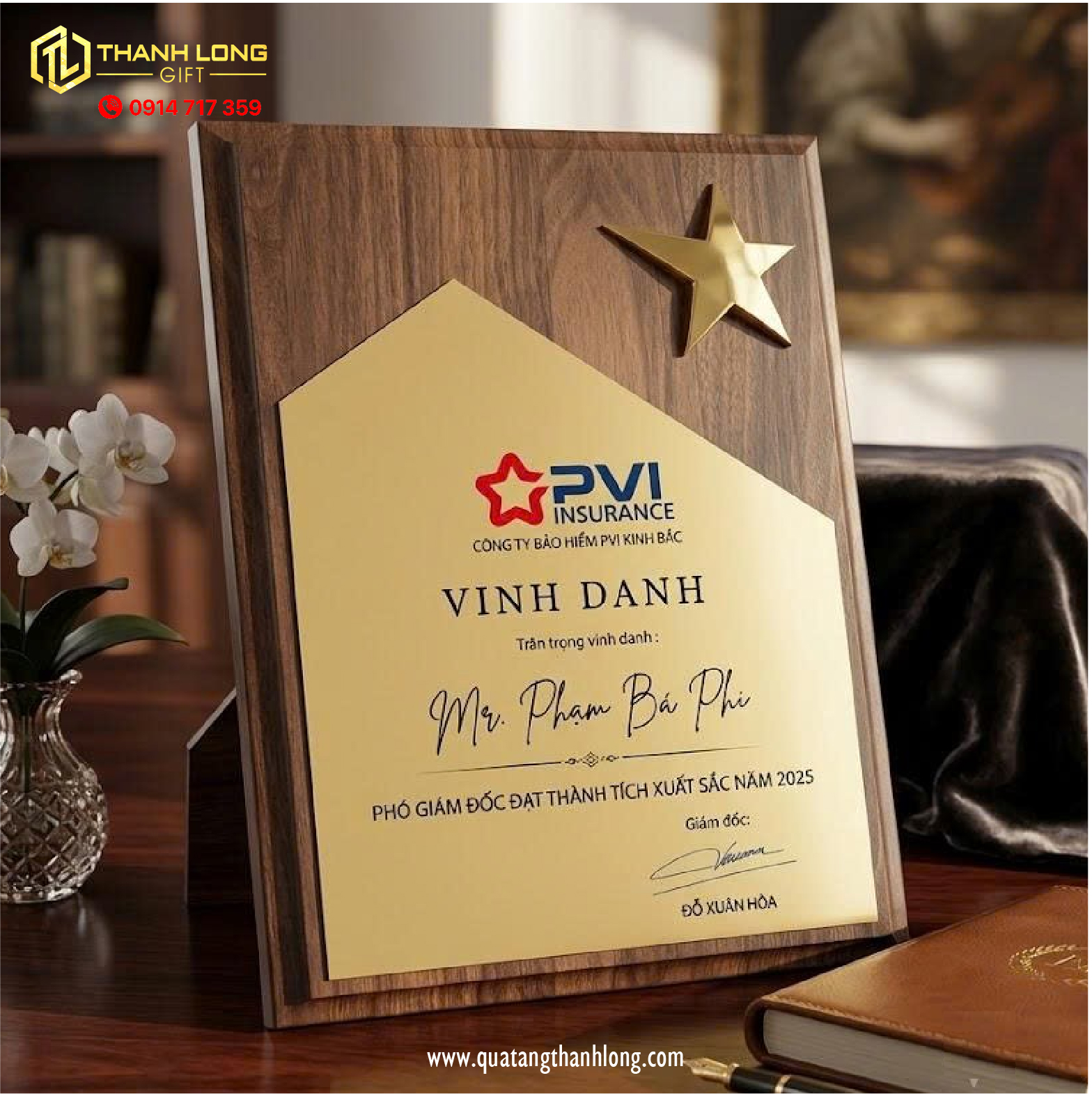 Bảng vinh danh gỗ gắn sao