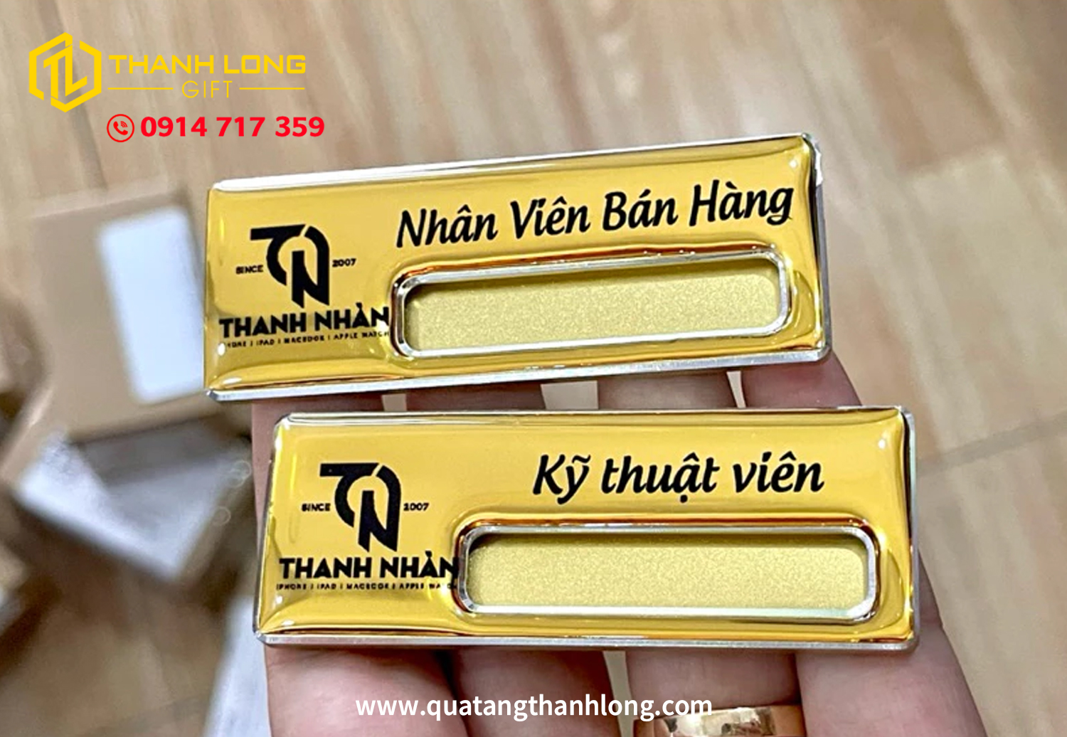 Bảng Tên Nhân Viên Thay Tên Tinh Tế Và Nổi Bật