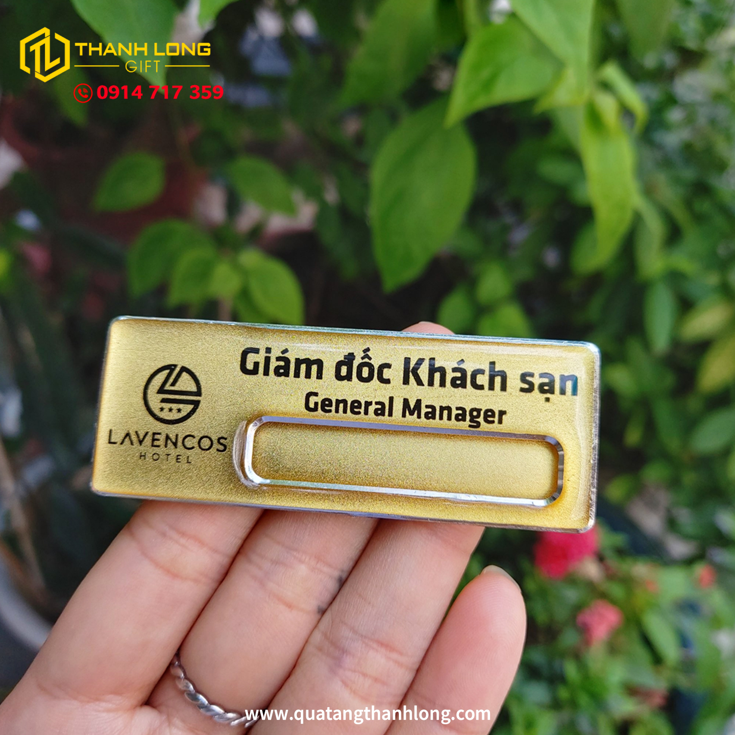 Bảng Tên Nhân Viên Thay Tên - Sự Lựa Chọn Hoàn Hảo Cho Văn Phòng