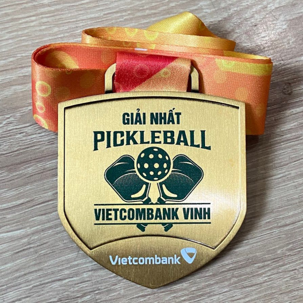 Huy chương tam giác cao cấp