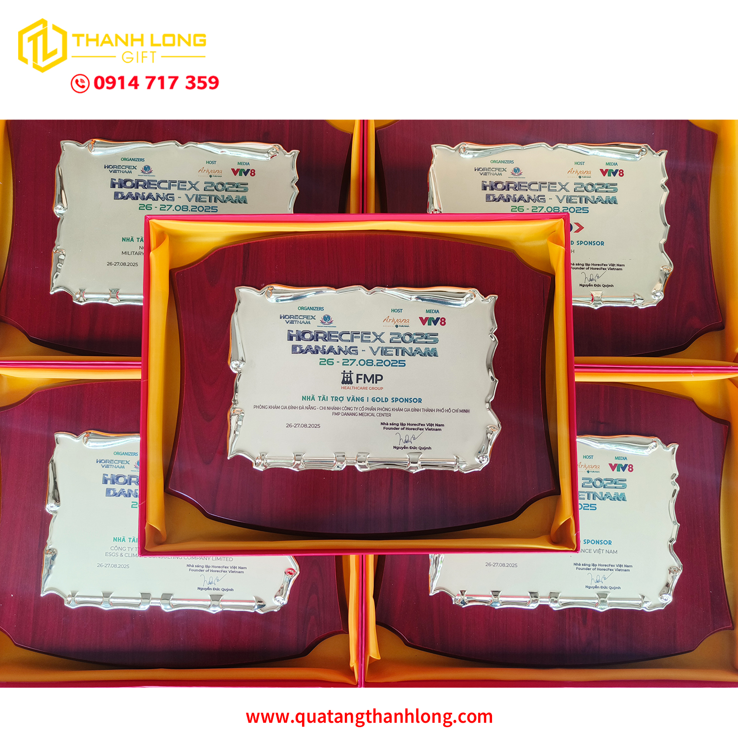 Bảng Vinh Danh Tôn Vinh và Ghi Nhận Những Cống Hiến Đáng Giá